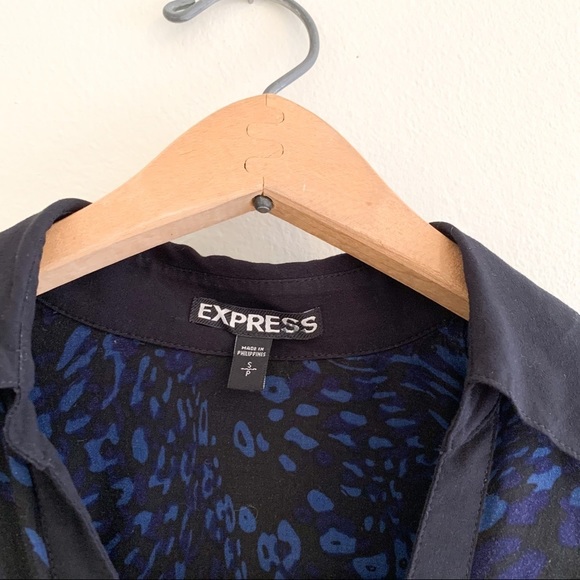 Express Womens Leopard Print Button Down Top Blue Black Small S - Picture 3 of 6